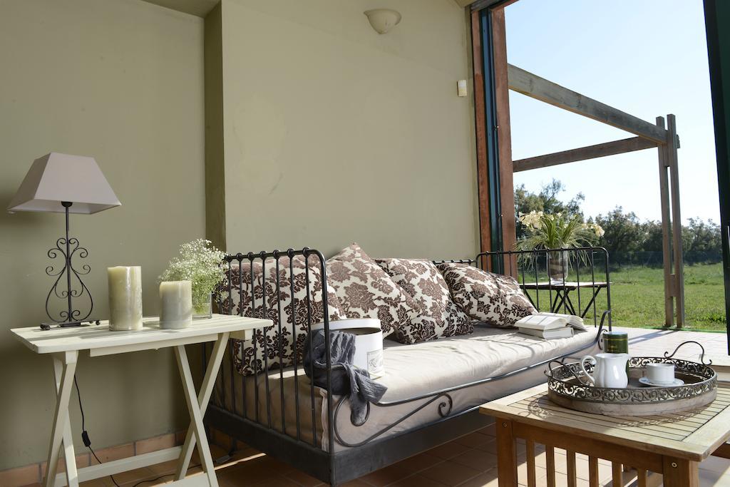 Mas Del Mar Guest House Sant Pere Pescador Exterior photo