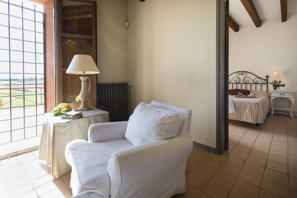 Mas Del Mar Guest House Sant Pere Pescador Exterior photo